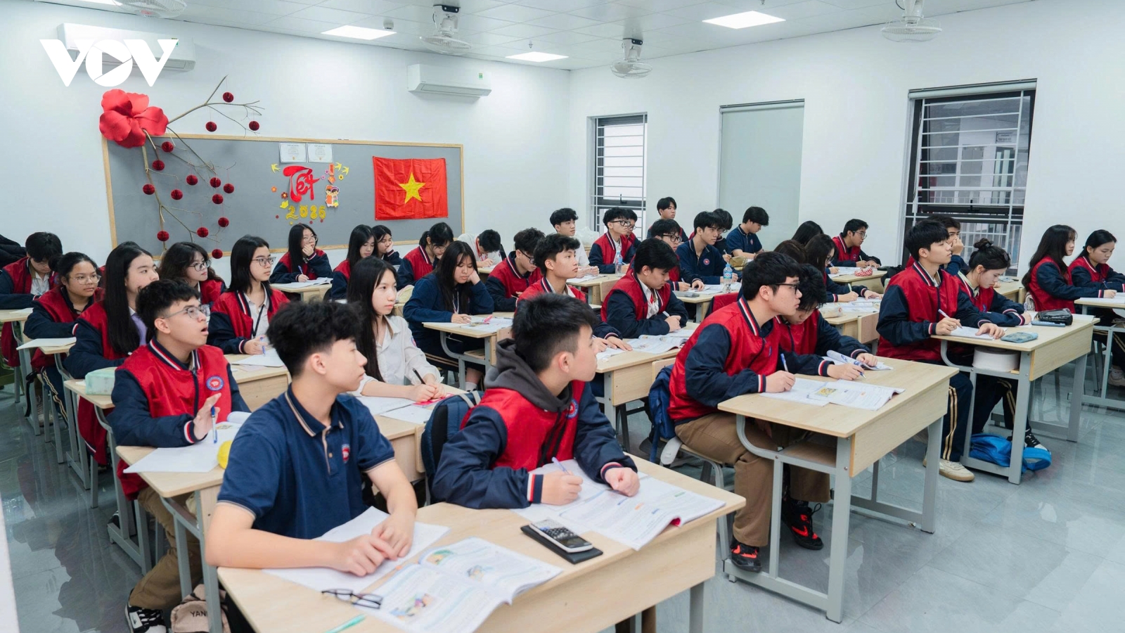 Thông tư 29 sửa đổi về dạy và học thêm: Nới nhu cầu, siết tiêu cực có hết bất cập?